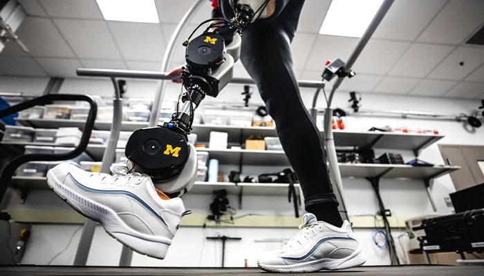 مفصل گردان پای مصنوعی