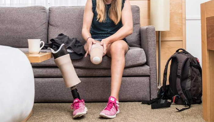 بهترین روش برای تمیز کردن پروتز دست و پا