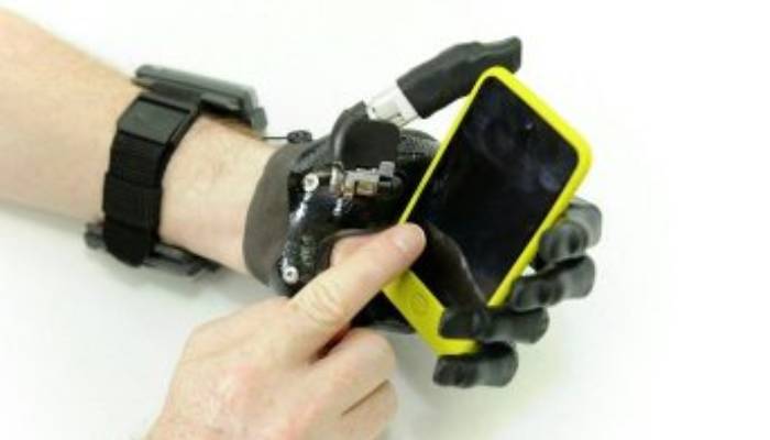 پروتز دست هوشمند